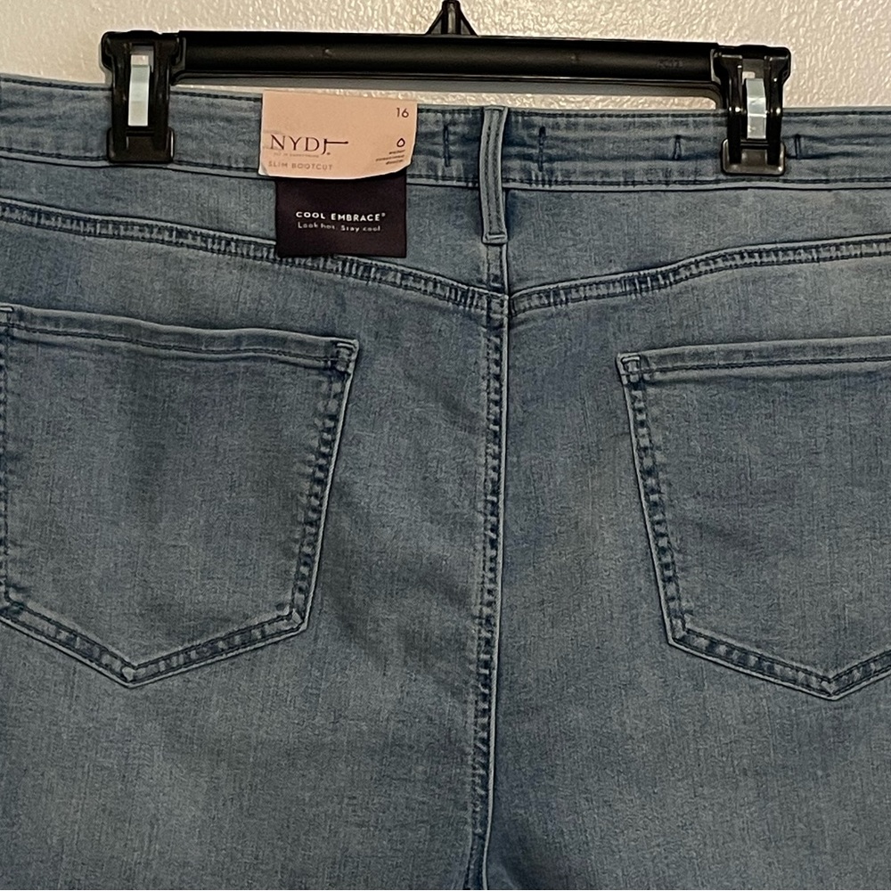 NYDJ Woman Slim Bootcut Raw Fray Jeans Size: 16 - Picture 4 of 9